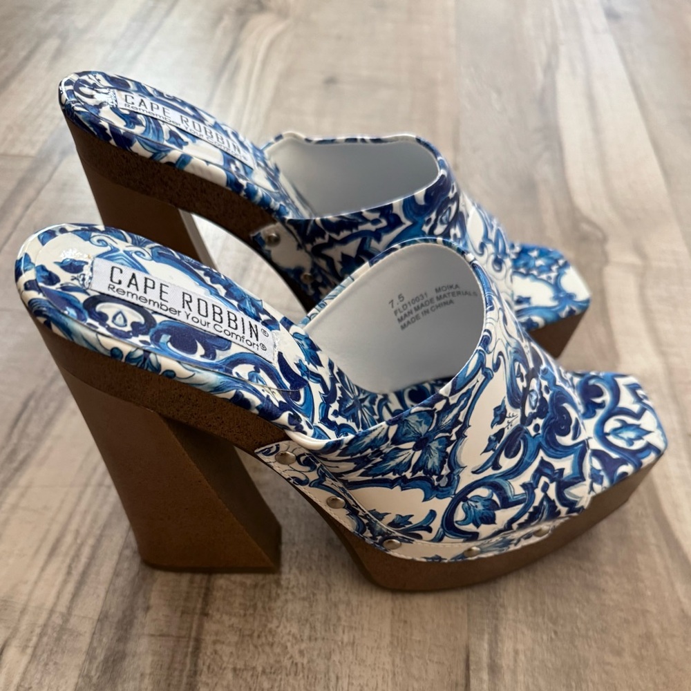 Women’s Moika Platform Sculptured Block Heel Mules - Picture 2 of 7